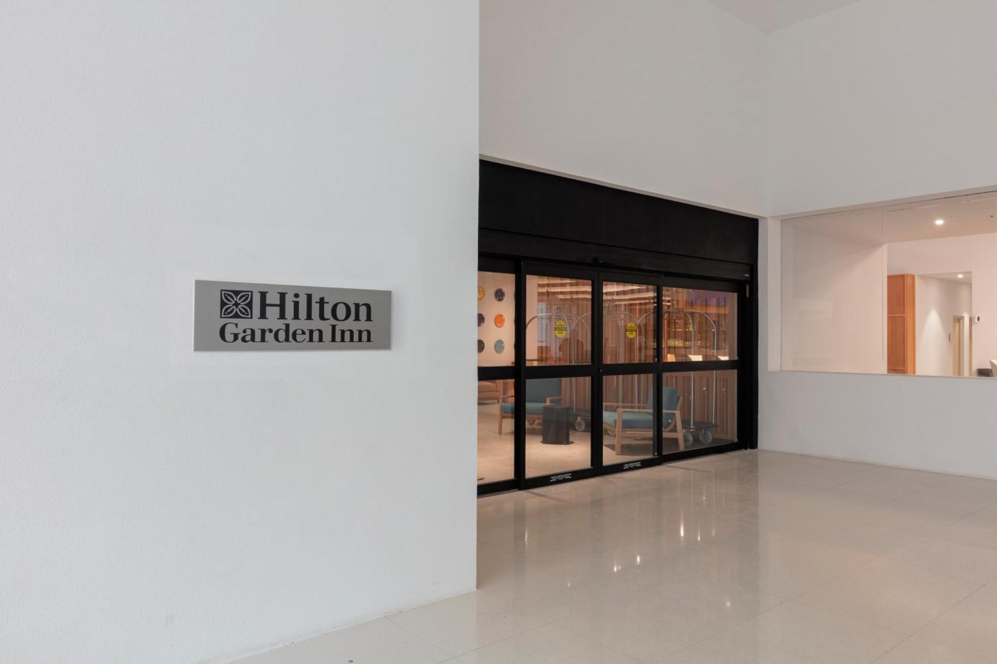 Hilton Garden Inn Guadalajara Airport El Zapote  Exterior photo